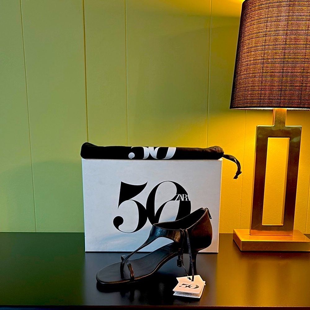 ZARA LEATHER KITTEN HEEL SANDALS 50th ANNIVERSARY